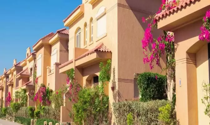 تلال عين السخنة